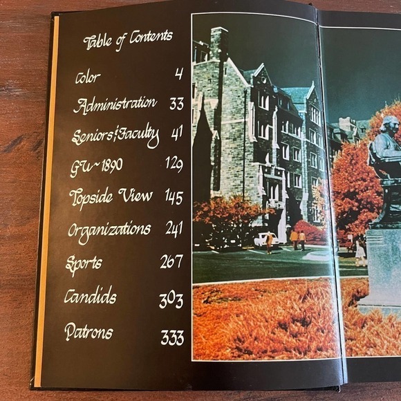 Ye Domesday Booke 1976 Georgetown University Illustrated Hard Cover - Picture 5 of 10